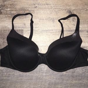 NEW VICTORIA SECRET BRA -size 38B